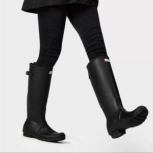 Hunter adjustable tall rain boots size 8